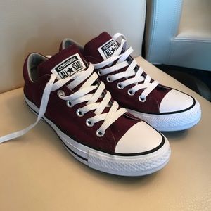 Converse Womens All Star in Burgundy, New (Size 7)